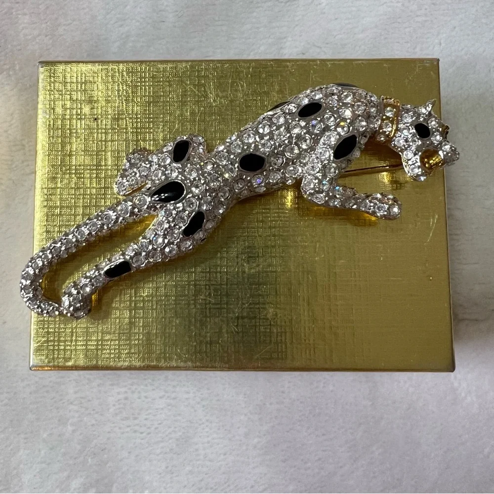 Carolee Limited Edition 1992 Pave Rhinestone Leopard Panthers Brooch Pin